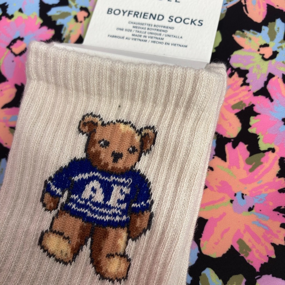American Eagle Brand  🧸Bear Socks🐻✨ NWT!